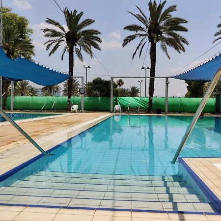 Kibbutz Tiratzvi - Country Lodging Tirat Zevi Ngoại thất bức ảnh