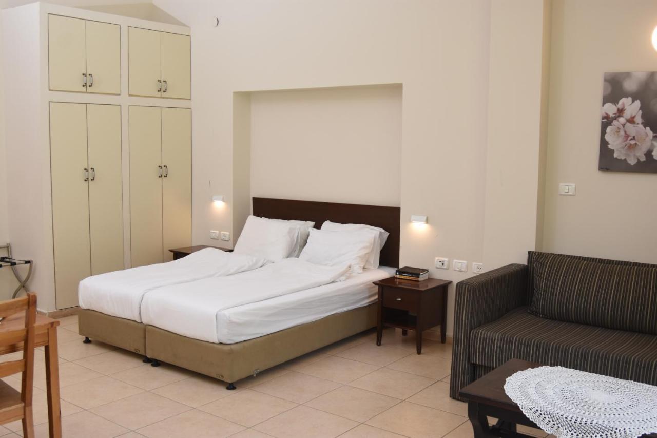 Kibbutz Tiratzvi - Country Lodging Tirat Zevi Ngoại thất bức ảnh