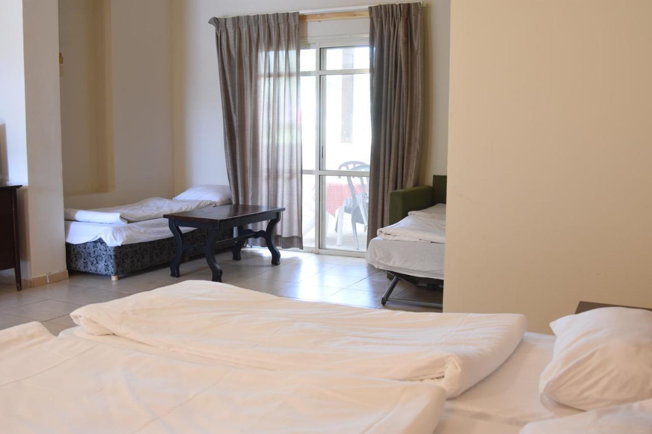 Kibbutz Tiratzvi - Country Lodging Tirat Zevi Ngoại thất bức ảnh