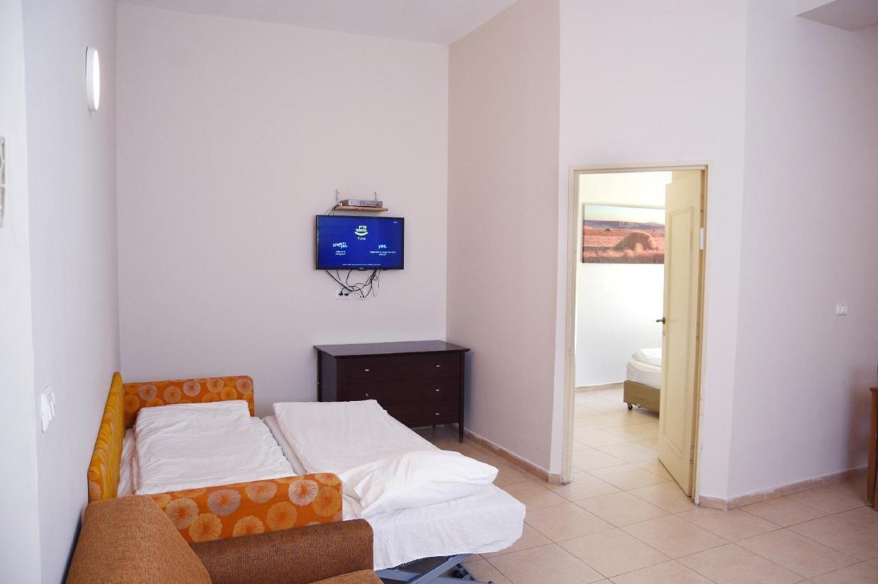 Kibbutz Tiratzvi - Country Lodging Tirat Zevi Ngoại thất bức ảnh