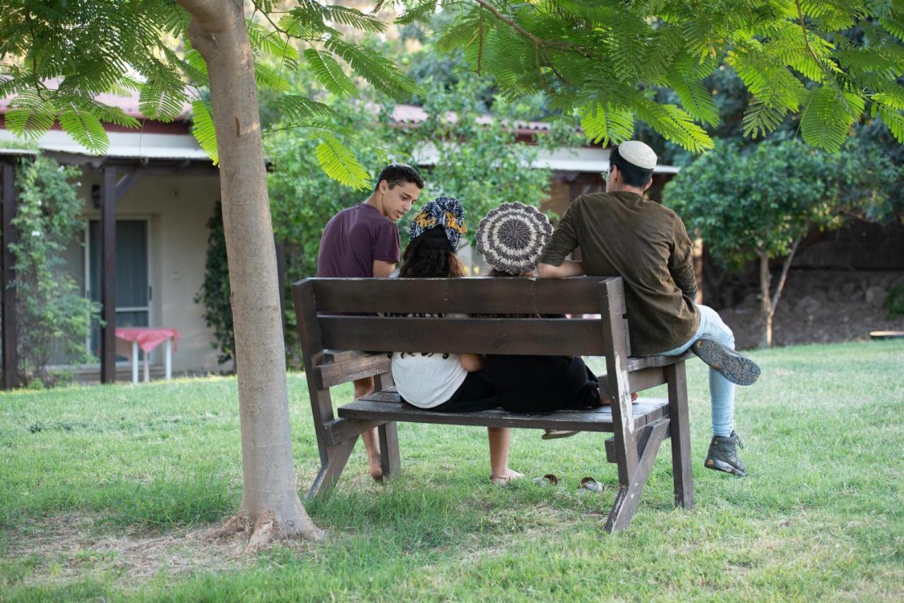 Kibbutz Tiratzvi - Country Lodging Tirat Zevi Ngoại thất bức ảnh