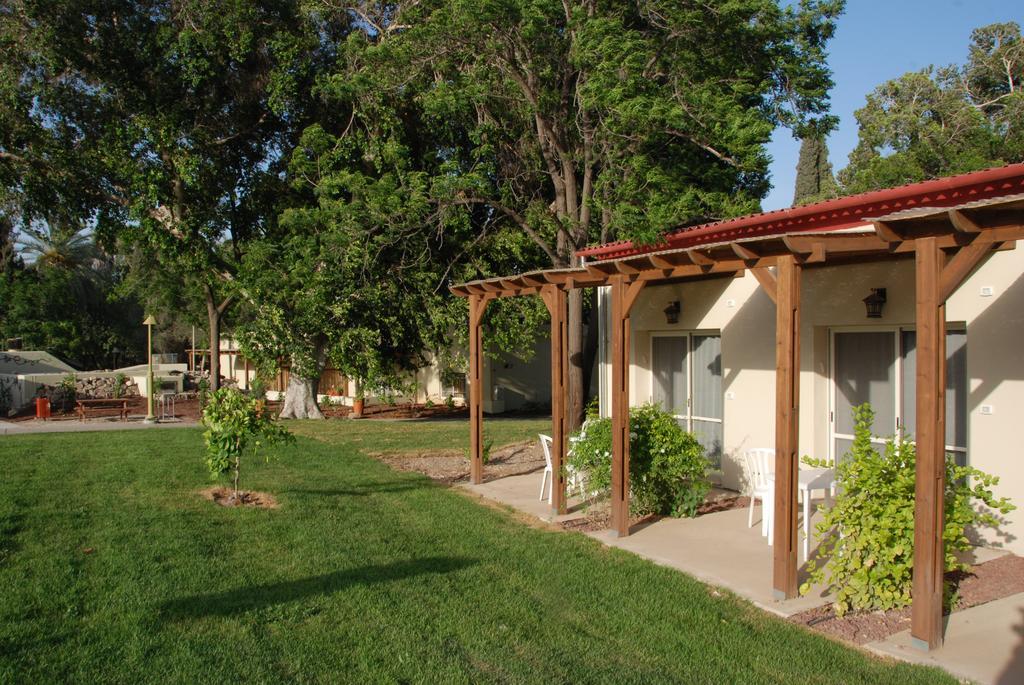 Kibbutz Tiratzvi - Country Lodging Tirat Zevi Ngoại thất bức ảnh