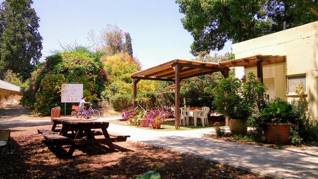 Kibbutz Tiratzvi - Country Lodging Tirat Zevi Ngoại thất bức ảnh